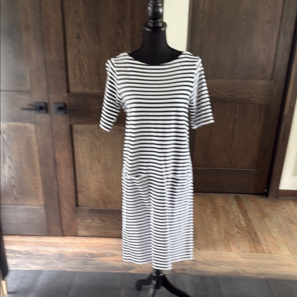J. Jill Black and White Sheath Midi Dress